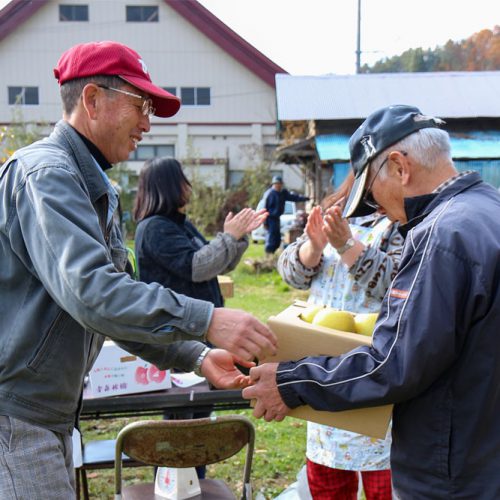 りんご狩り、もぎ取り体験は丸末農業のりんご祭り！2016年も大盛況で終了しました。